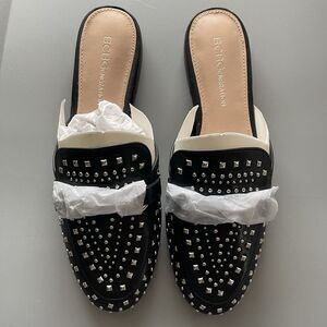 BCBGeneration Womens Zorie-3 Black Studed Mules Shoes 5.5 Medium GN237901